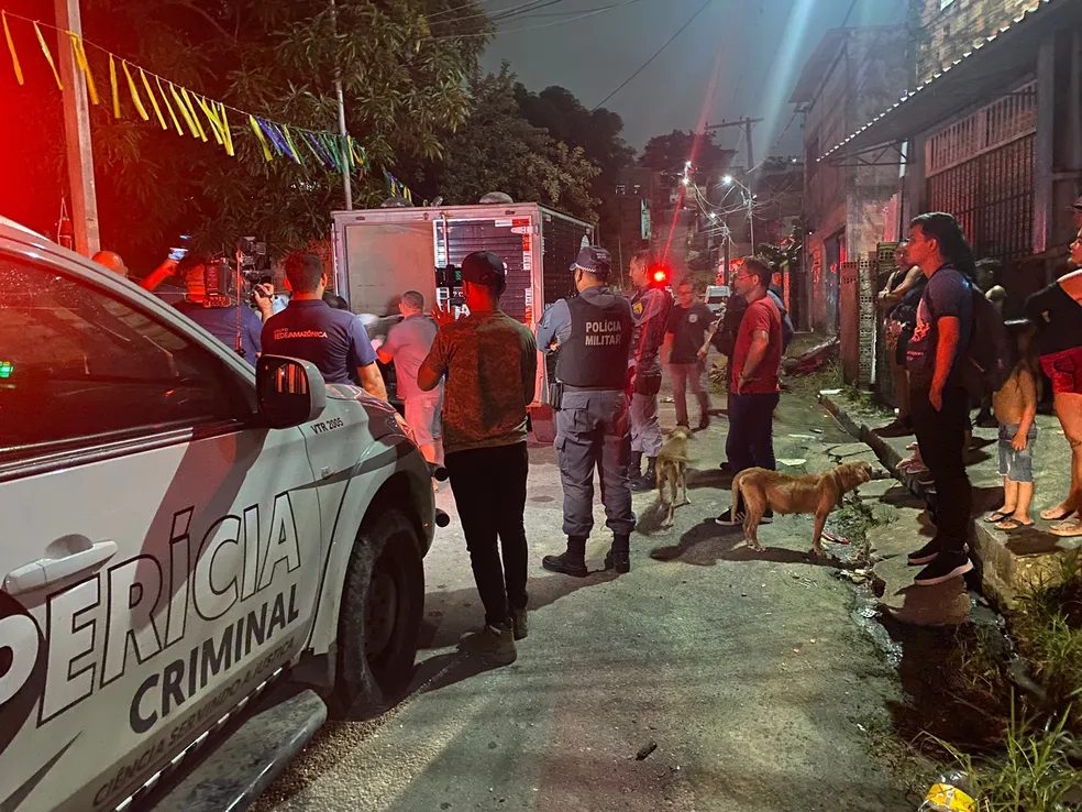 assassinato-no-parque-sao-pedro-bairro-taruma-zona-oeste-de-manaus-foto-jucelio-paiva-rede-amazonica