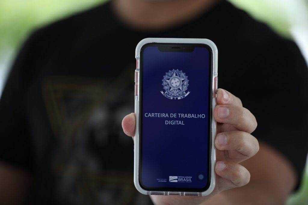 Sine-trabalho-vagas-emprego-carteira-de-trabalho-FOTO-Lucas-Silva-secom-3-1024x682-2