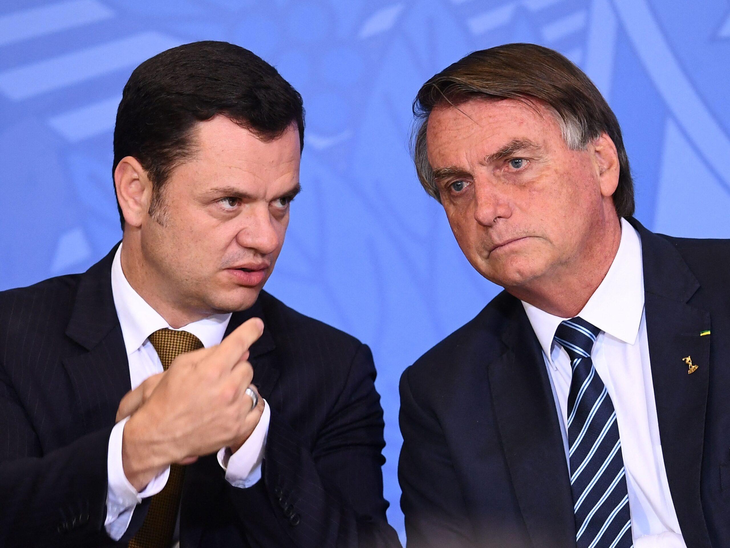 jair-bolsonaro-e-anderson-torres-em-evento-em-brasilia-1673618302841_v2_4x3