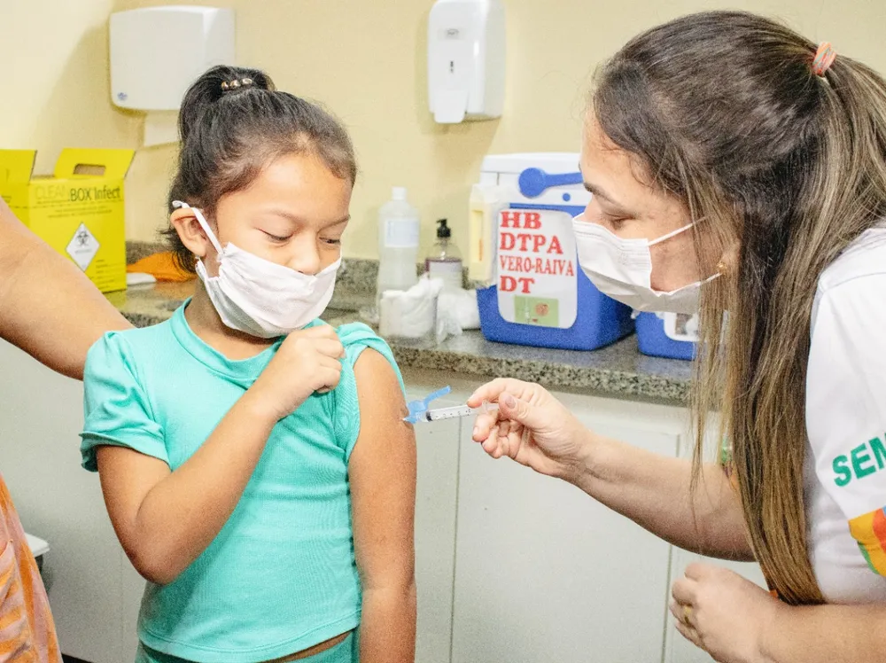 vacina-contra-poliomielite-em-manaus-foto-divulgacao-semsa