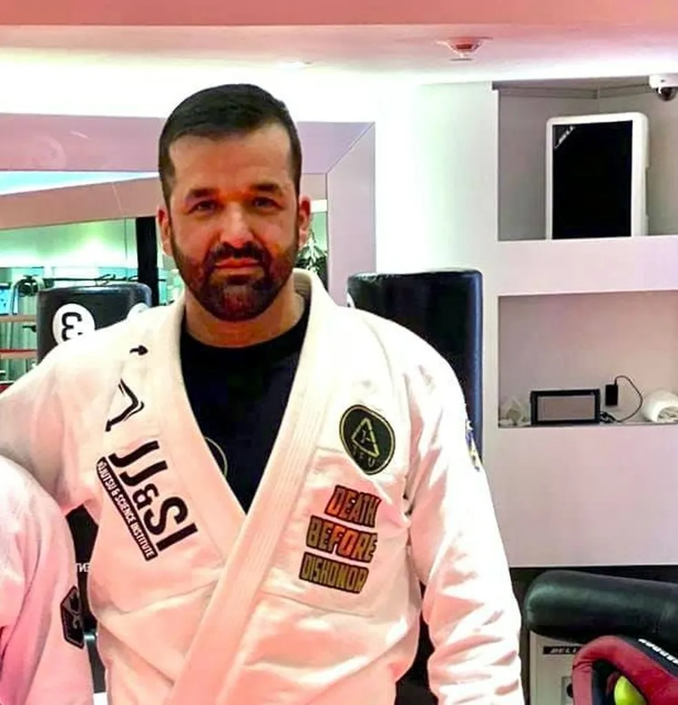 whatsapp-image-2023-04-18-at-18.20.32