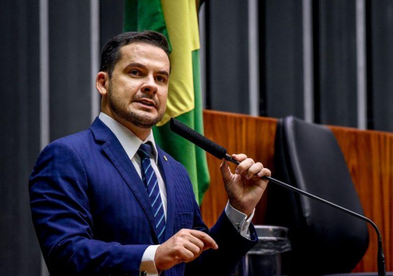 Sancionada Lei Federal, que institui o cordão de fita com desenhos de girassóis como símbolo nacional de identificação de pessoas com deficiências ocultas