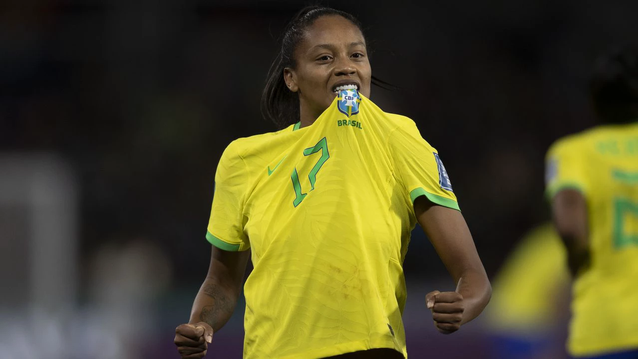 Conheça Ary Borges, autora de 3 gols na estreia do Brasil na Copa do Mundo feminina