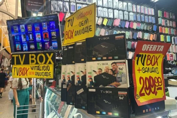 Venda-de-TV-Box-na-Feira-dos-Importados-5-600x400-1