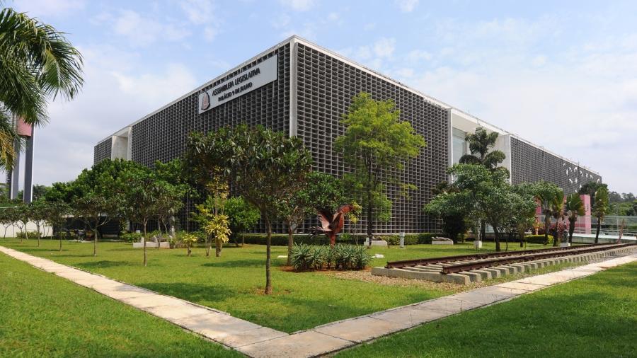 alesp-assembleia-legislativa-de-sao-paulo-palacio-9-de-julho-1678795240881_v2_900x506 Cartilha da Alesp orienta evitar beijo e abraço após casos de assédio, racismo e machismo