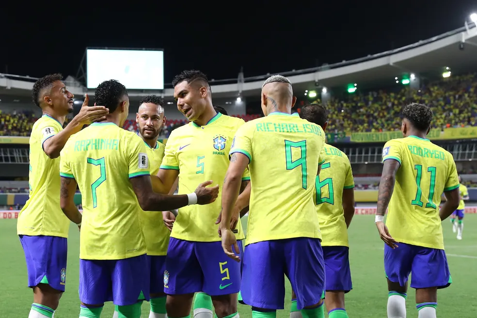 Fernando Diniz saca Richarlison e esboça seleção brasileira com