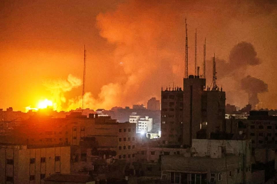 imagem-faixa-de-gaza-bombardeio