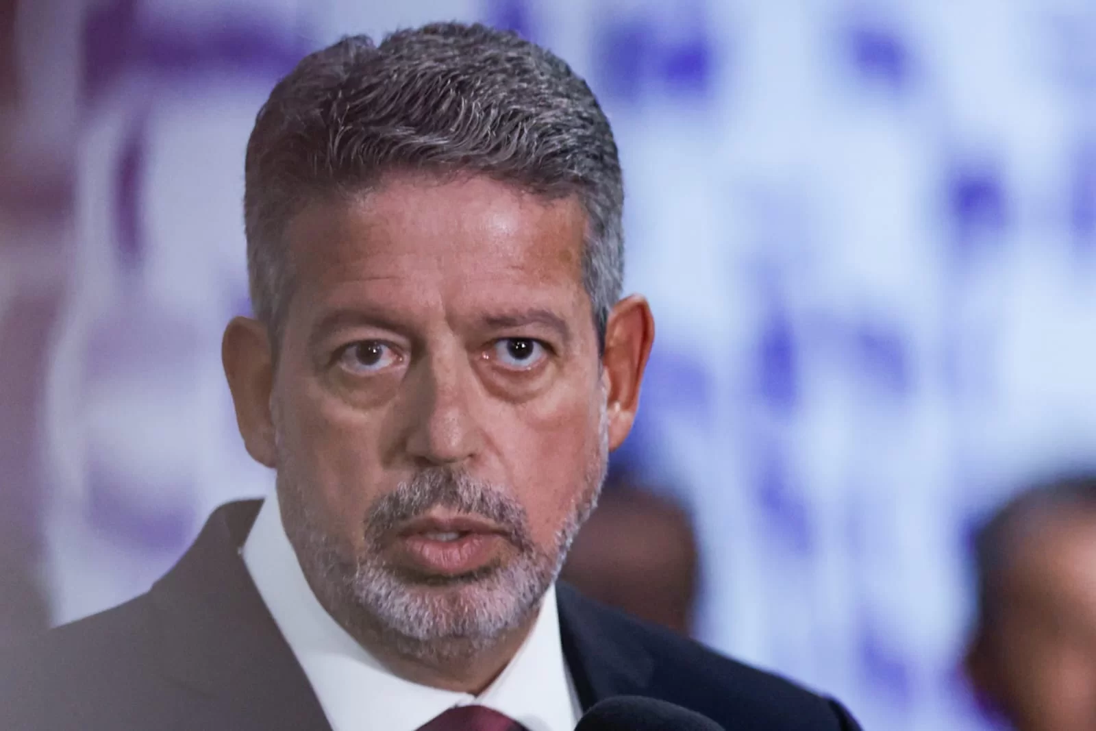 Arthur-Lira-PP-AL-presidente-da-Camara-dos-Deputados-concede-entrevista-coletiva-no-Salao-Verde-2