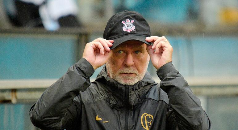 ae-mano-menezes-17112023192340004