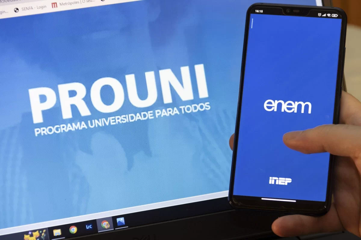banco-de-imagem-prouni-e-enem-estudo-educacao-10