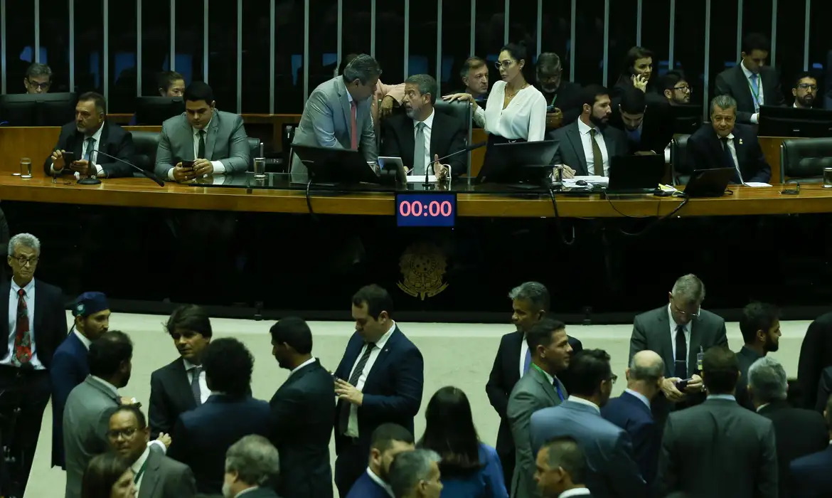 lula4839-3_0