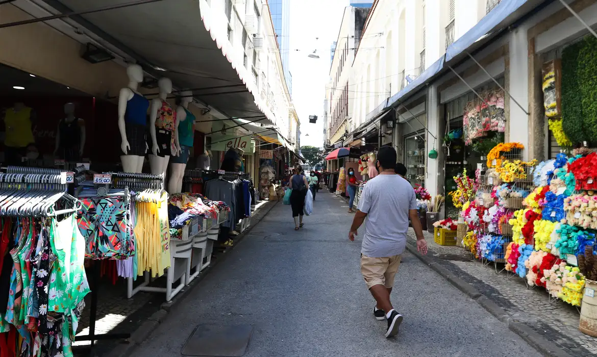 comercio_na_saara_reabre_no_rio_tnrgo_abr_0904216699