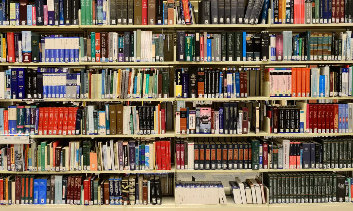 library-1147815-1