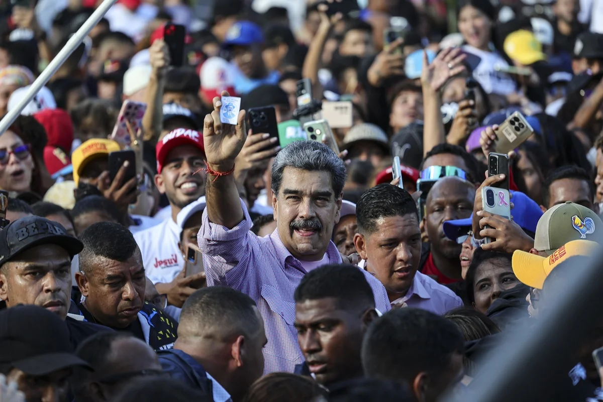 Maduro-em-marcha-pro-governo