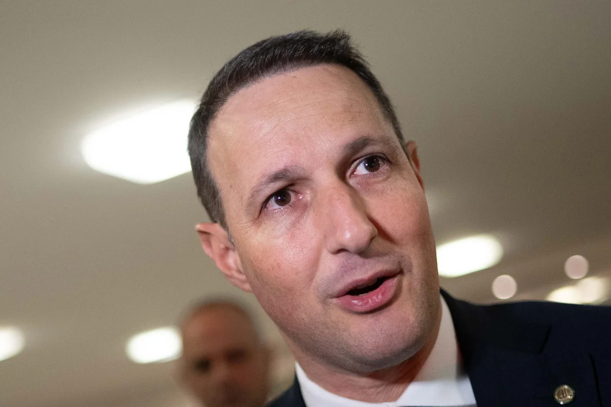 O-deputado-Guilherme-Derrite-PP-SP-relator-do-PL-Antifaccao-deixa-o-plenario-da-Camara-dos-Deputados-Metropoles-4-scaled