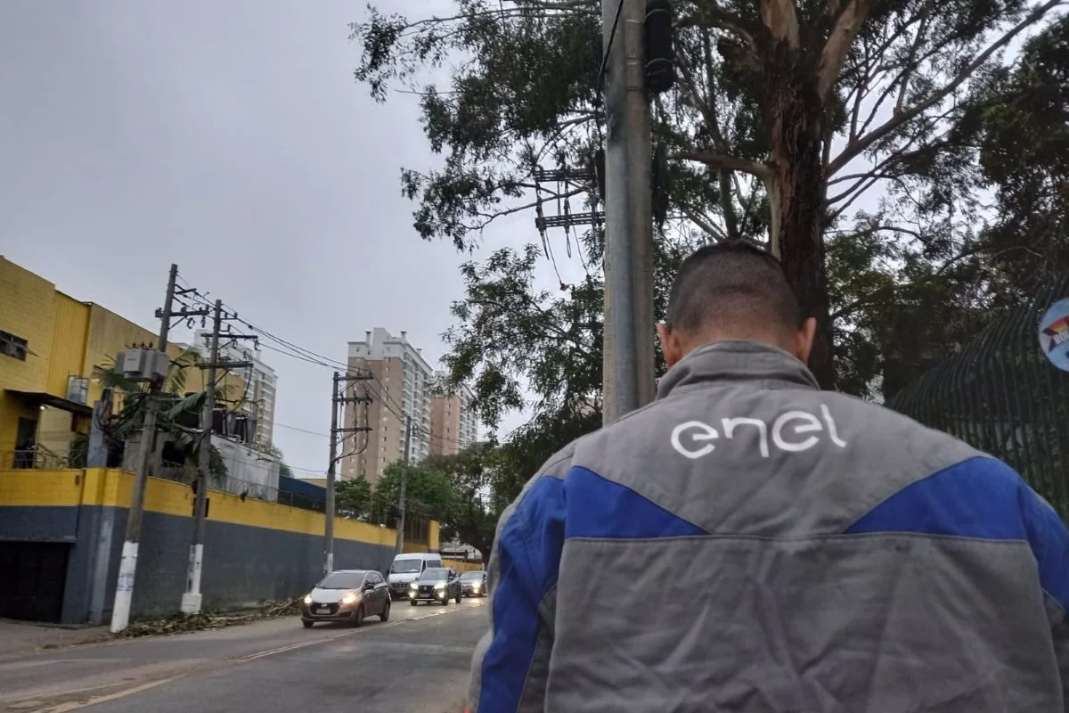Falta-de-energia-provoca-caos-e-protestos-na-zona-sul-de-SP-e1729003105917