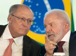 Em meio à divisão no PT, PSB reforça defesa de Alckmin na vice de Lula