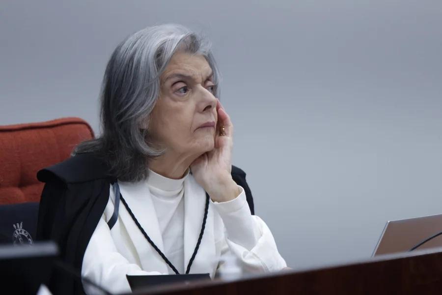 carmem lucia