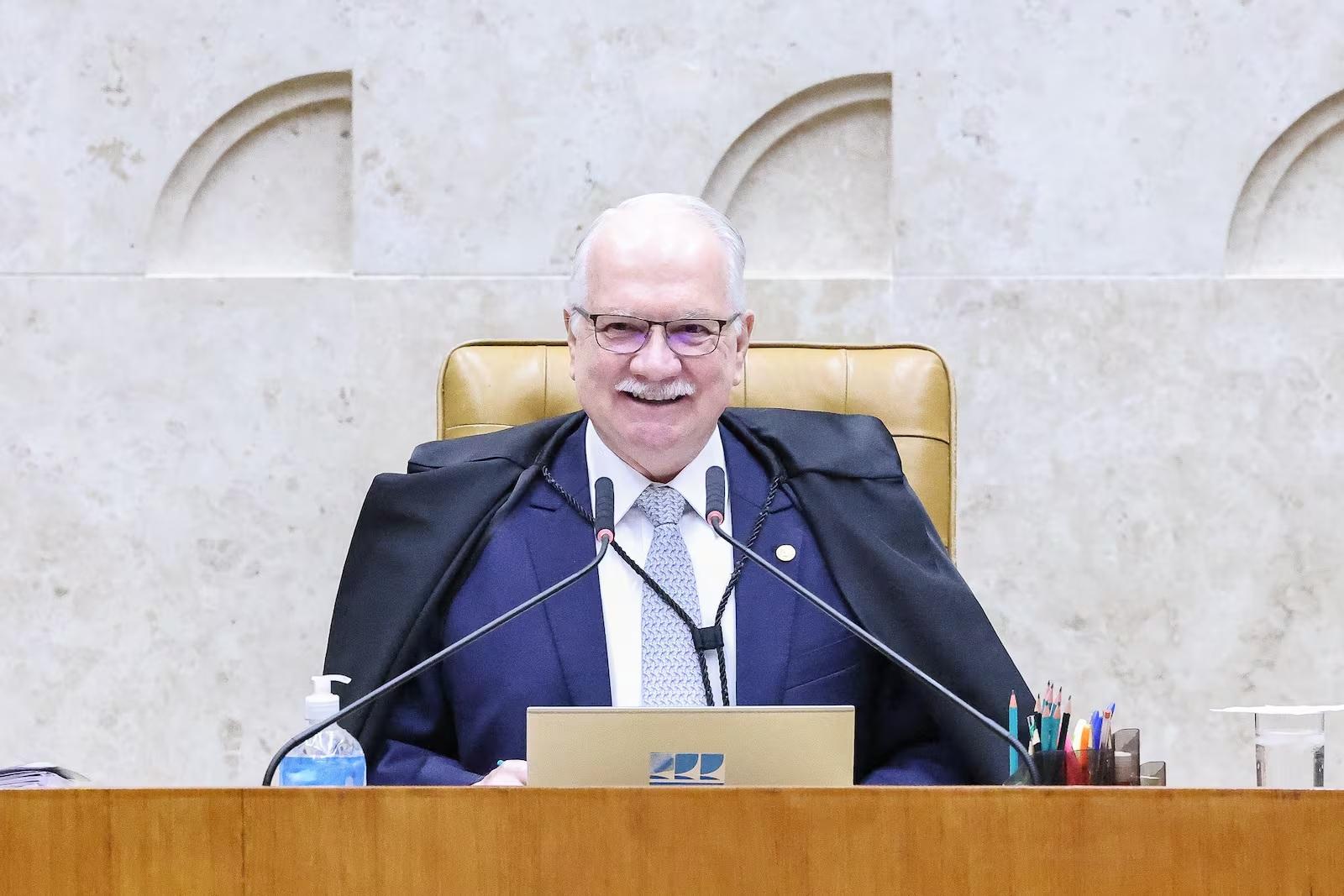 penduricalhos