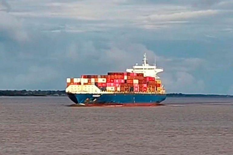 Navio-de-carga-768x512