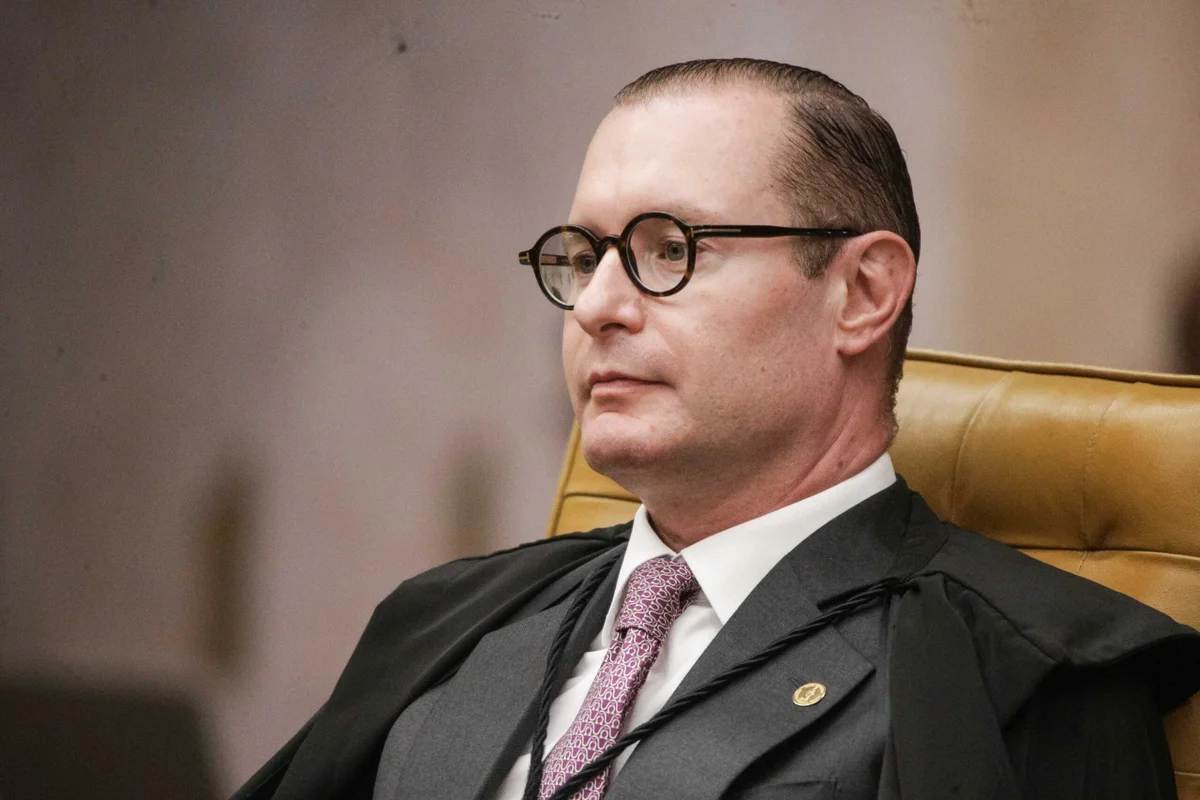 cristiano-zanin-do-supremo-tribunal-federal-stf-no-plenario-do-stf-metropoles-2-scaled