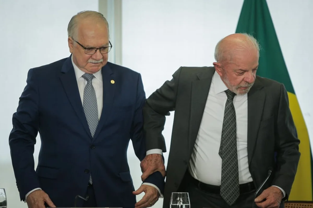 lula-se-reune-com-fachin