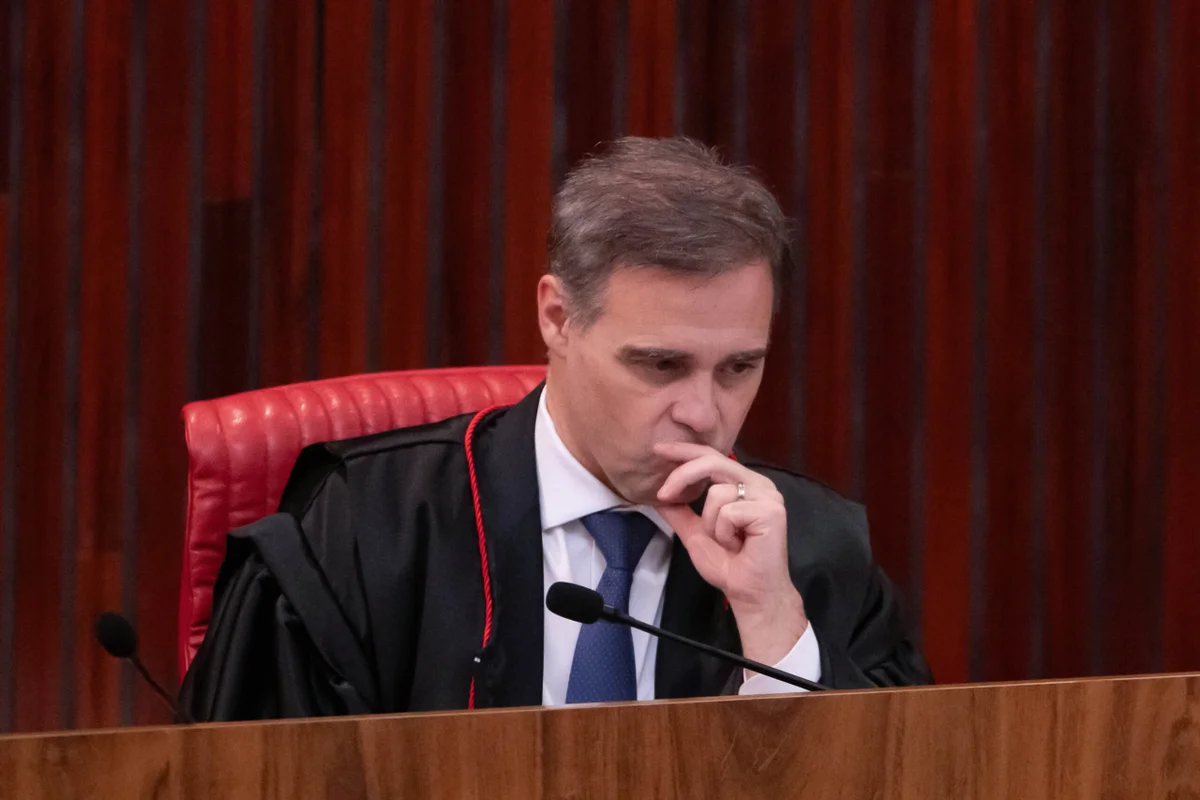 ministro-andre-mendonca-kn-durante-sessao-no-tribunal-superior-eleitoral-tse-metropoles-4-scaled