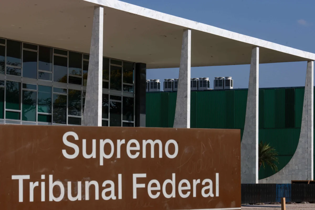 reforma-e-limpeza-em-frente-ao-supremo-tribunal-federal-stf-metropoles-9-scaled