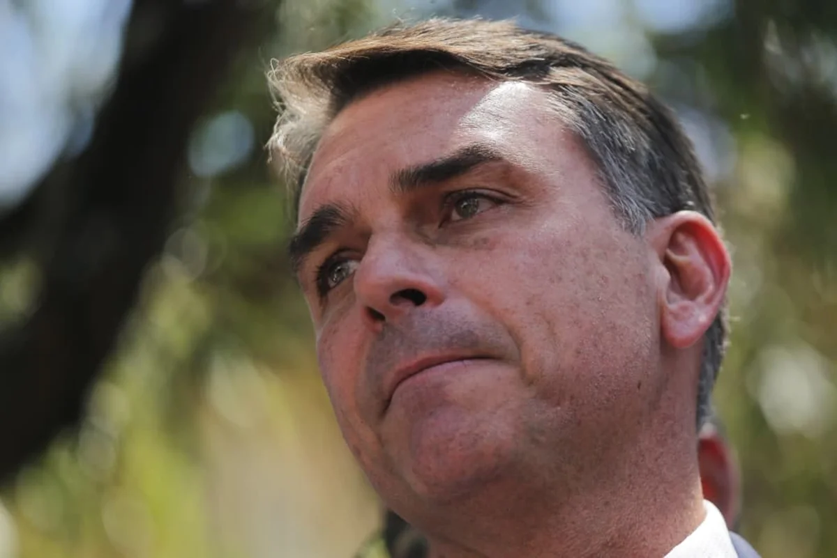 flavio-bolsonaro-2