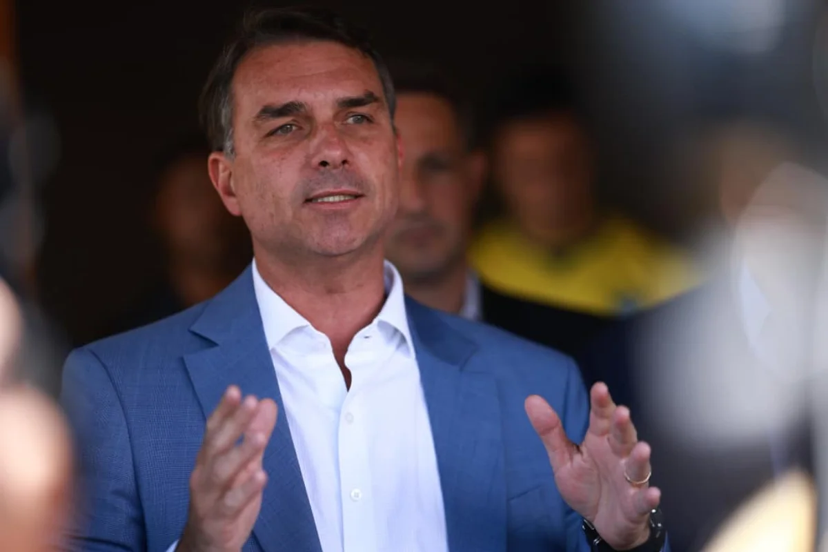 flavio-bolsonaro-3 (1)